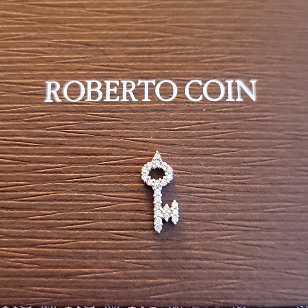 Roberto Coin Tiny Treasure KEY pendant